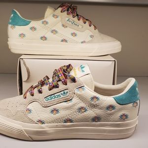 Womens 9 Mens 7.5 Adidas Arizona Continental Vulc